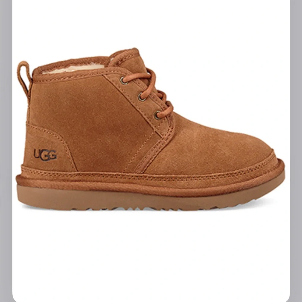 UGG BOYS' NEUMEL II BOOT size 12 Chestnut